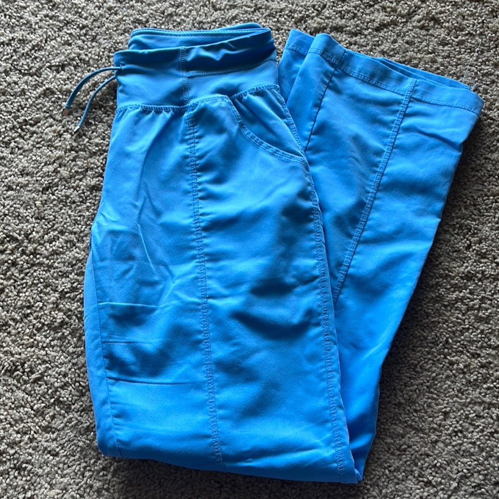 Grey’s Anatomy Active scrub pants